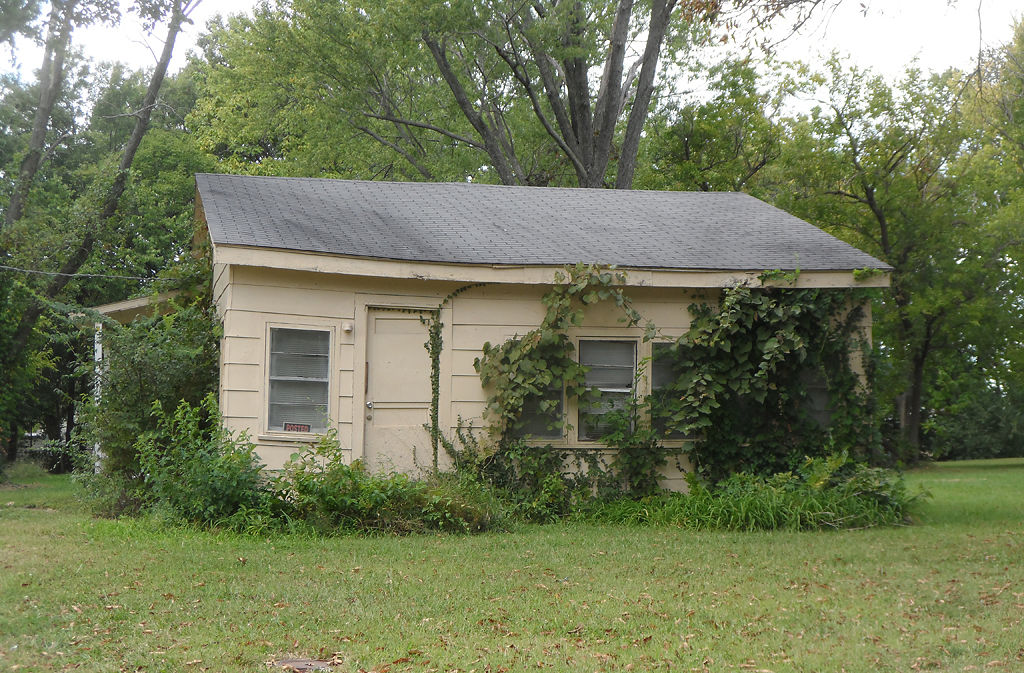 House formerly located at 605 Hunt Avenue